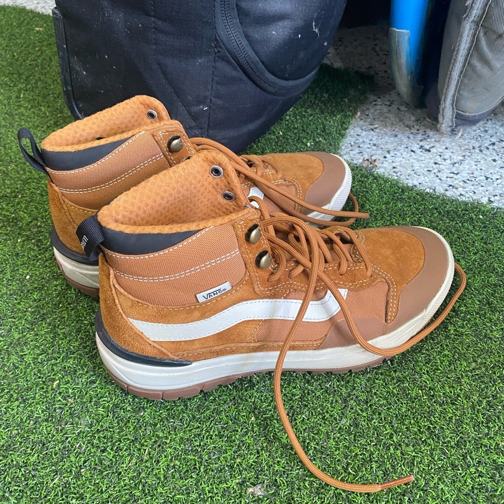 VANS Work Shoes - Picture 5 of 5